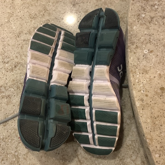 On Running, Cloud Flow III in Violet/Tide Size 9.5 B - Picture 10 of 10